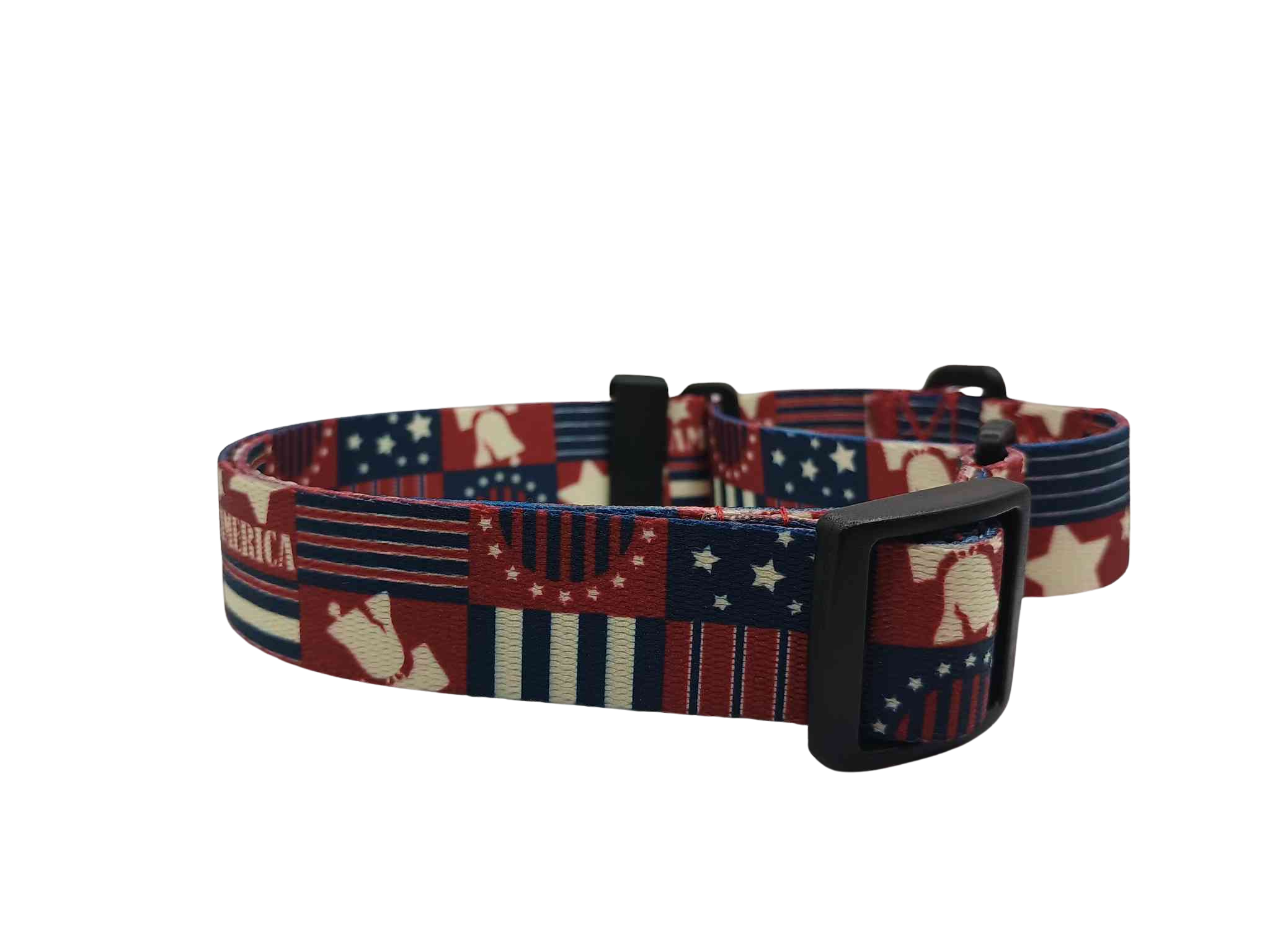 Featuring the '76 American style print, this martingale collar features a mix of medium-brick red, blue and splashes of cream.