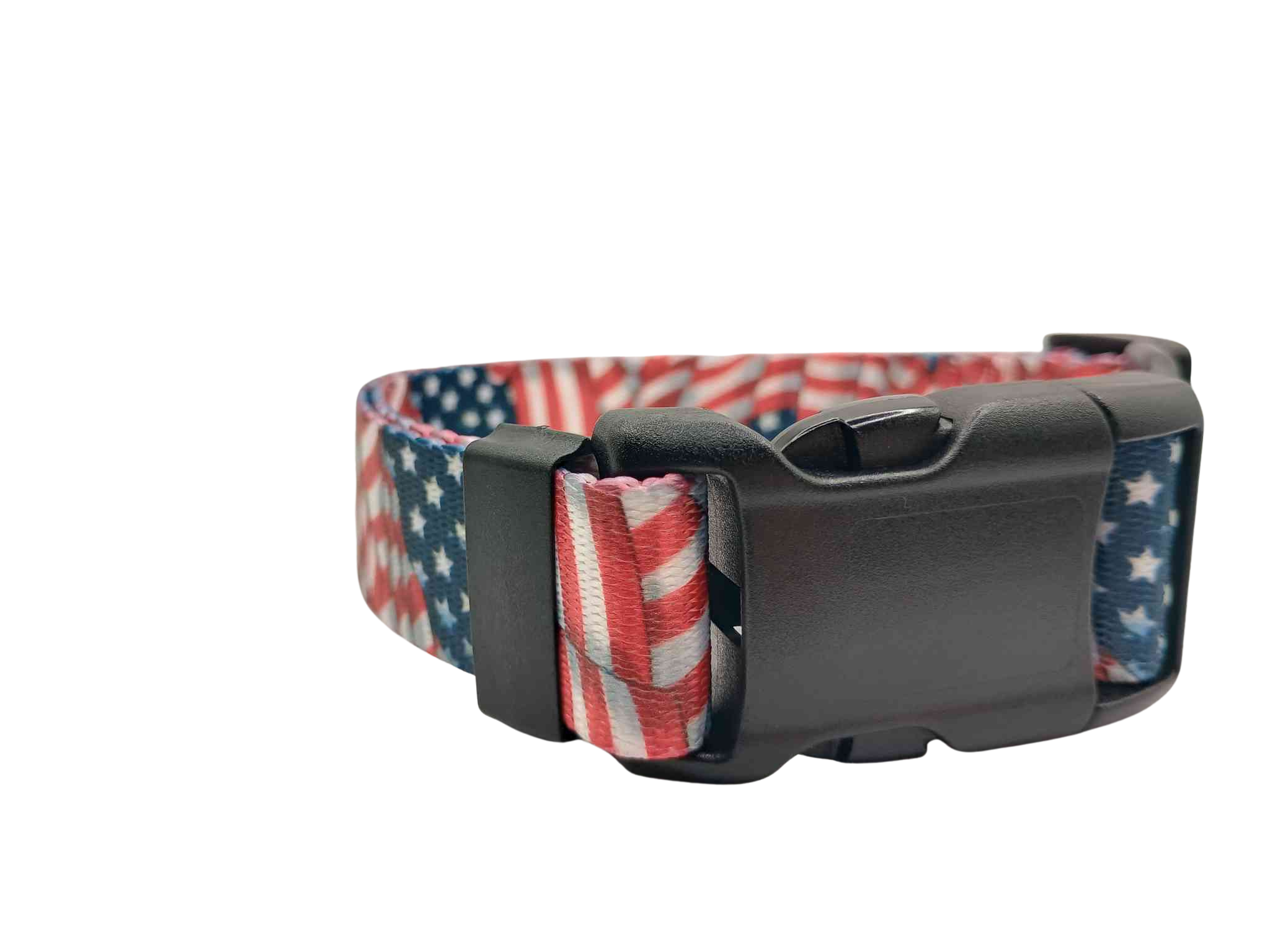 Patriotic Tribute buckle collar pattern features red, white & blue flag print waving in the wind. 