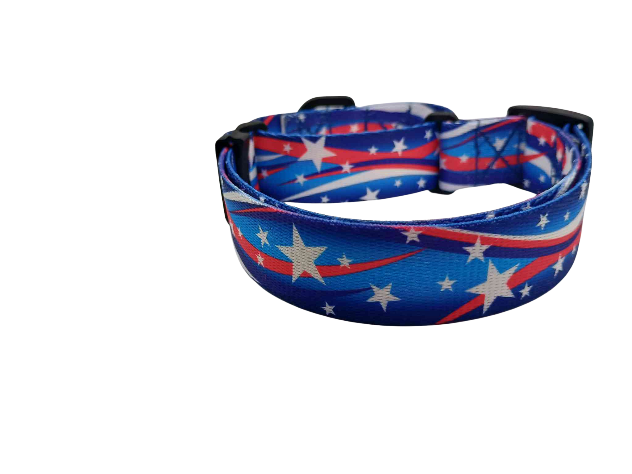 Featuring a Star Spangled martingale collar, this print features white stars with shooting red & white strips on a varying blue background; featuring shades of dark to medium blue.